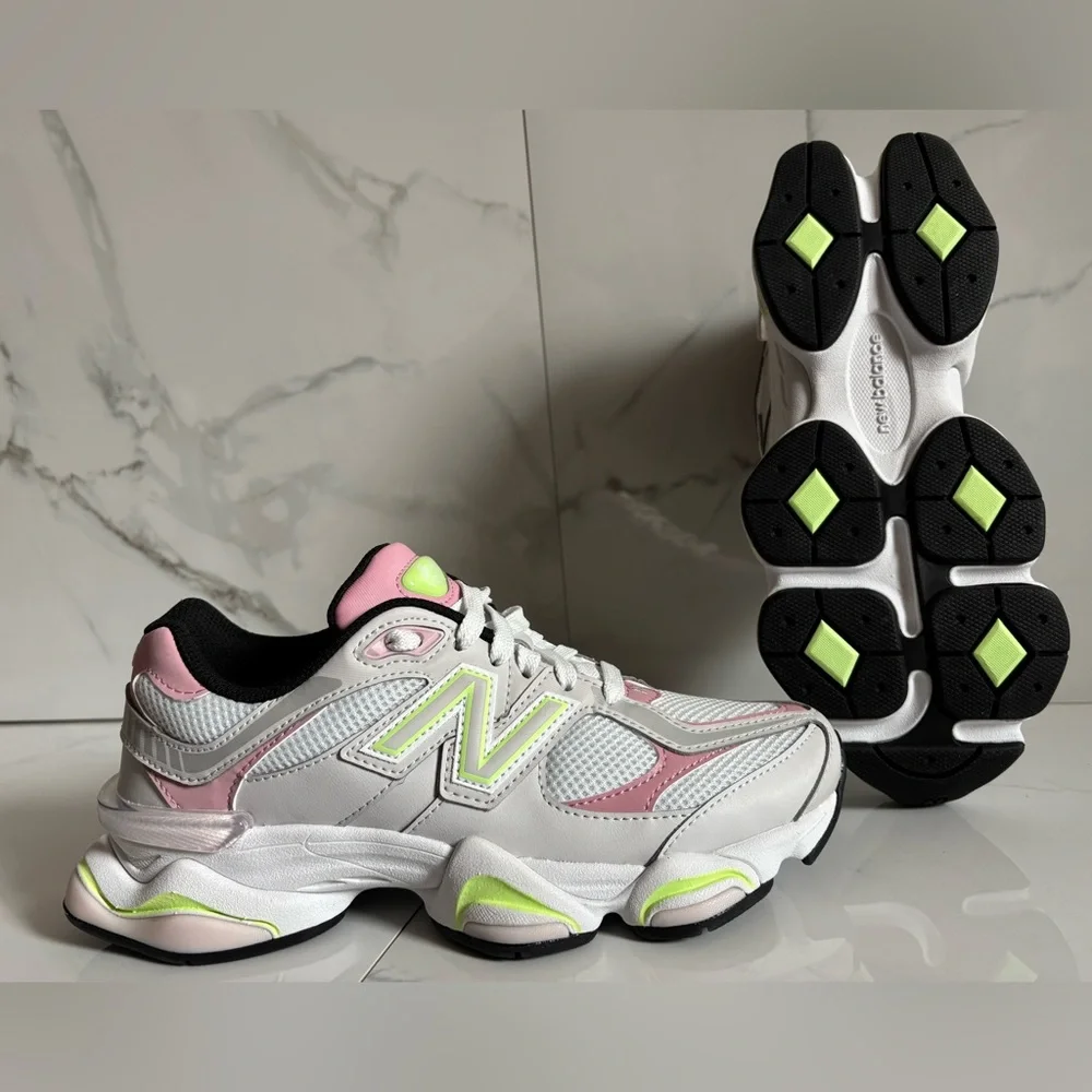 New Balance 9060 💅✨ Pink Taffy Grey Matter U9060BLE Shoes 7 8 8.5 9 NEW - Picture 5 of 16